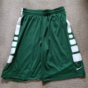 Nike Elite basketball shorts. Green M